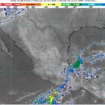 México, entre ondas tropicales 28 y 29, y el frente frío número 6