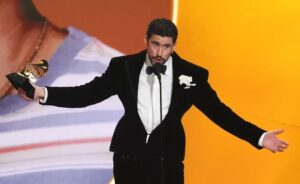 Casa Blanca responde a Bad Bunny tras críticas al ICE en los Premios Grammy: “ES IRÓNICO”