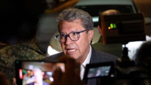 Monreal declara “misión cumplida” tras aprobación del Plan B electoral en San Lázaro