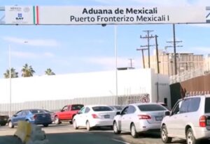 Reportan hasta tres horas para ingresar a Baja California por puertos fronterizos: CCE Mexicali