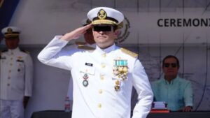 Vicealmirante Farías Laguna solicita ayuda a Claudia Sheinbaum para intervenir en su caso