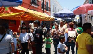 Fiesta de la Virgen del Carmen en Puebla: calles cerradas y venta de antojitos