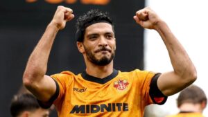 Raúl Jiménez sigue en plan grande y marca en la goleada del Wolverhampton ante Stoke City